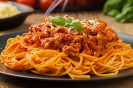 Μακαρόνια Bolognese